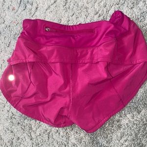 2.5 ripened raspberry speed ups lululemon shorts